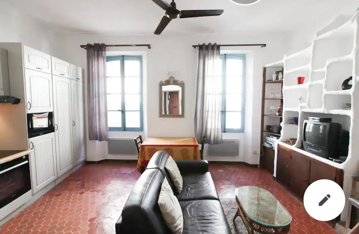 דירות Charmingly Provencal In The Heart Of Old אנטיב
