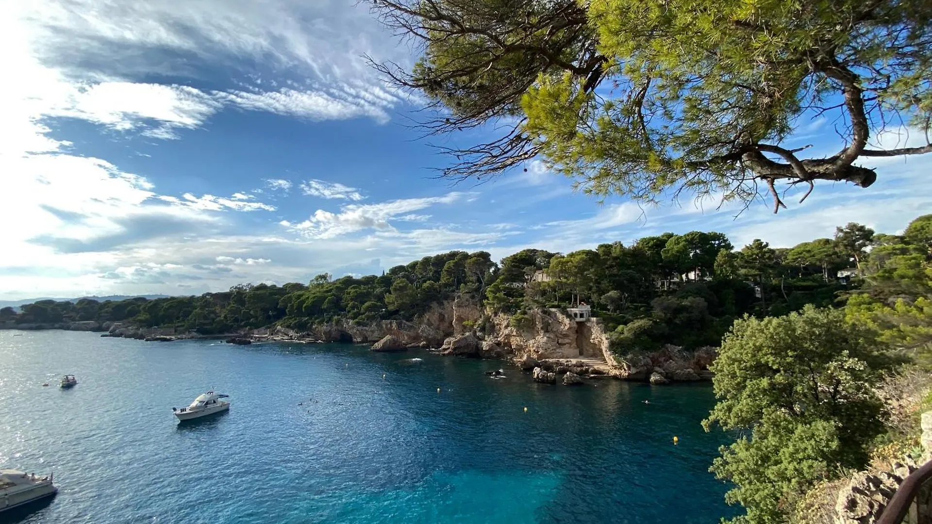Charmingly Provencal In The Heart Of Old Antibes Apartment