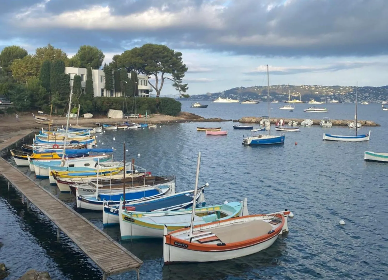 Charmingly Provencal In The Heart Of Old Antibes Apartment 0*,