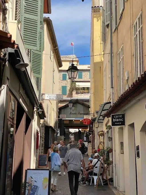 דירות Charmingly Provencal In The Heart Of Old אנטיב 0*,