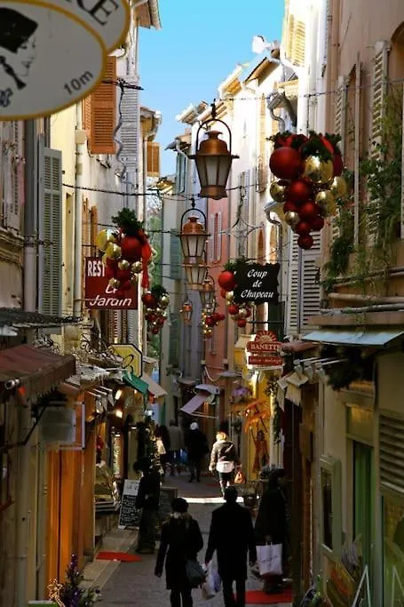 דירות Charmingly Provencal In The Heart Of Old אנטיב 0*,